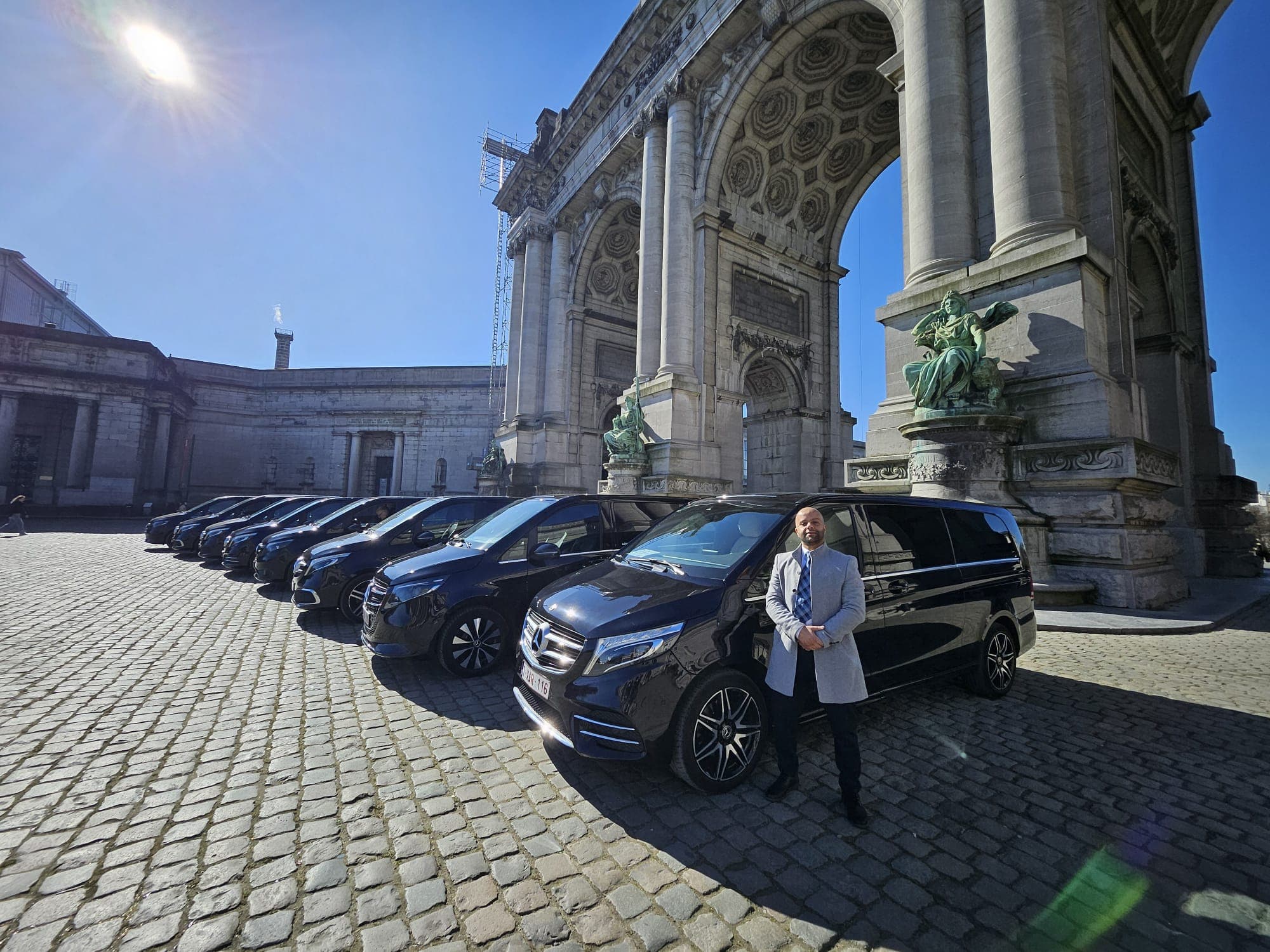 Flotte premium d'autocars et minibus pour le transport événementiel à grande échelle à Bruxelles