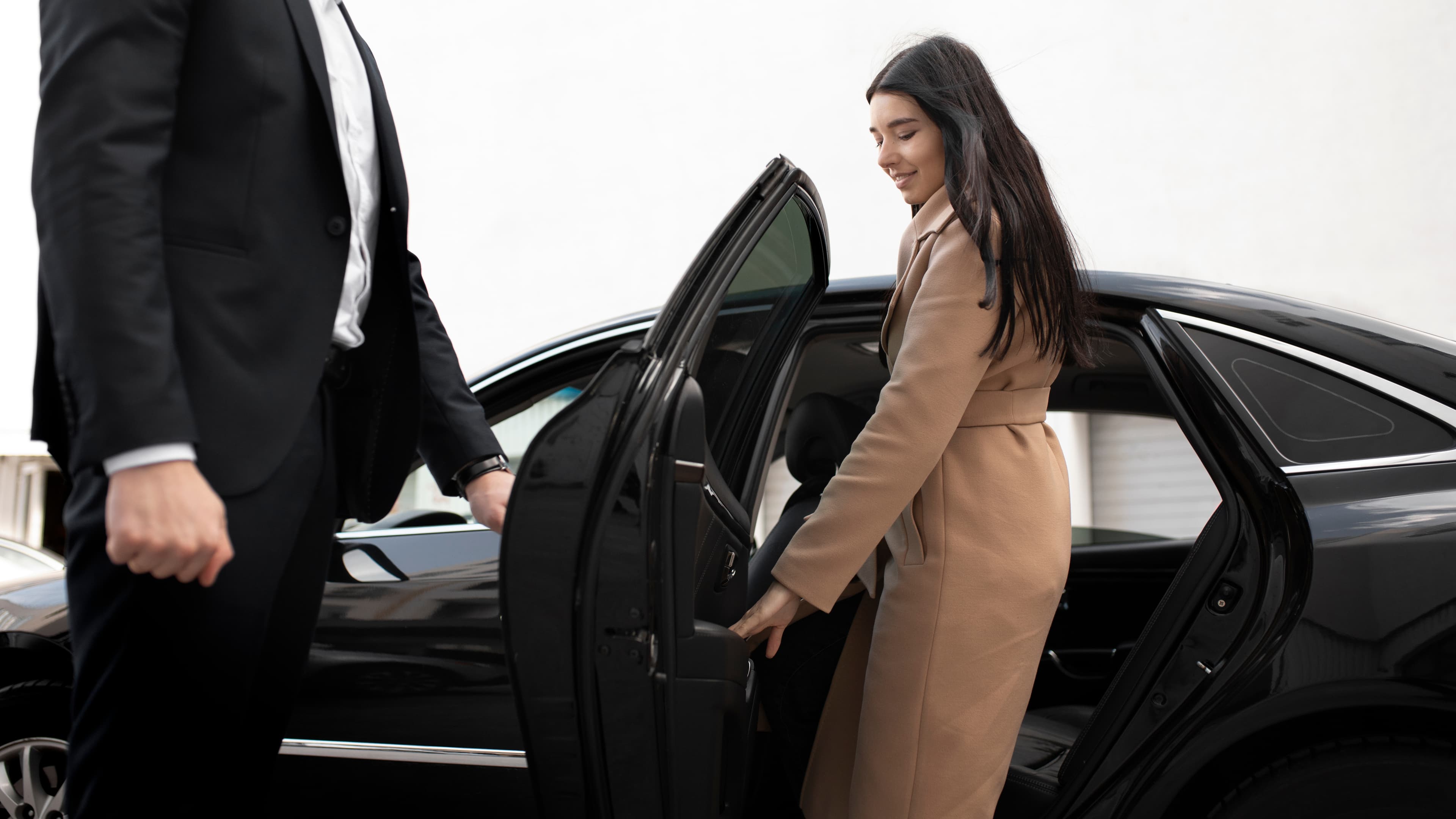 Chauffeur professionnel et véhicule confortable pour service à l'heure à Bruxelles